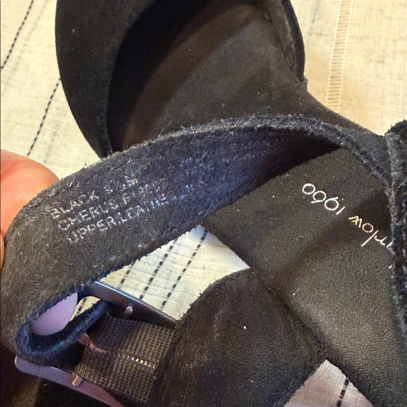 House of Harlow Black Suede Women's Clogs - Picture 8 of 9